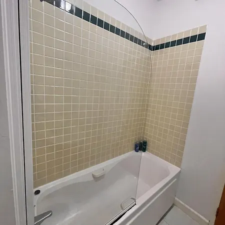 Entire In Heart Of Apartment