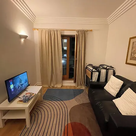Dublin Centre 2-Bed Apt Sleeps 6 Near Attractions