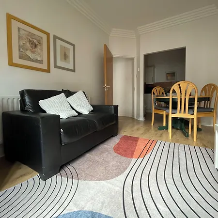 Dublin Centre 2-Bed Apt Sleeps 6 Near Attractions