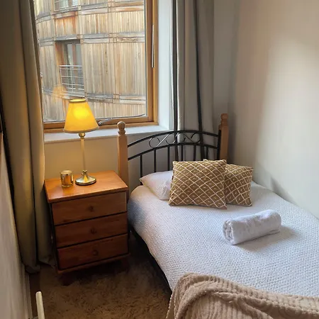 Dublin Centre 2-Bed Apt Sleeps 6 Near Attractions Daire